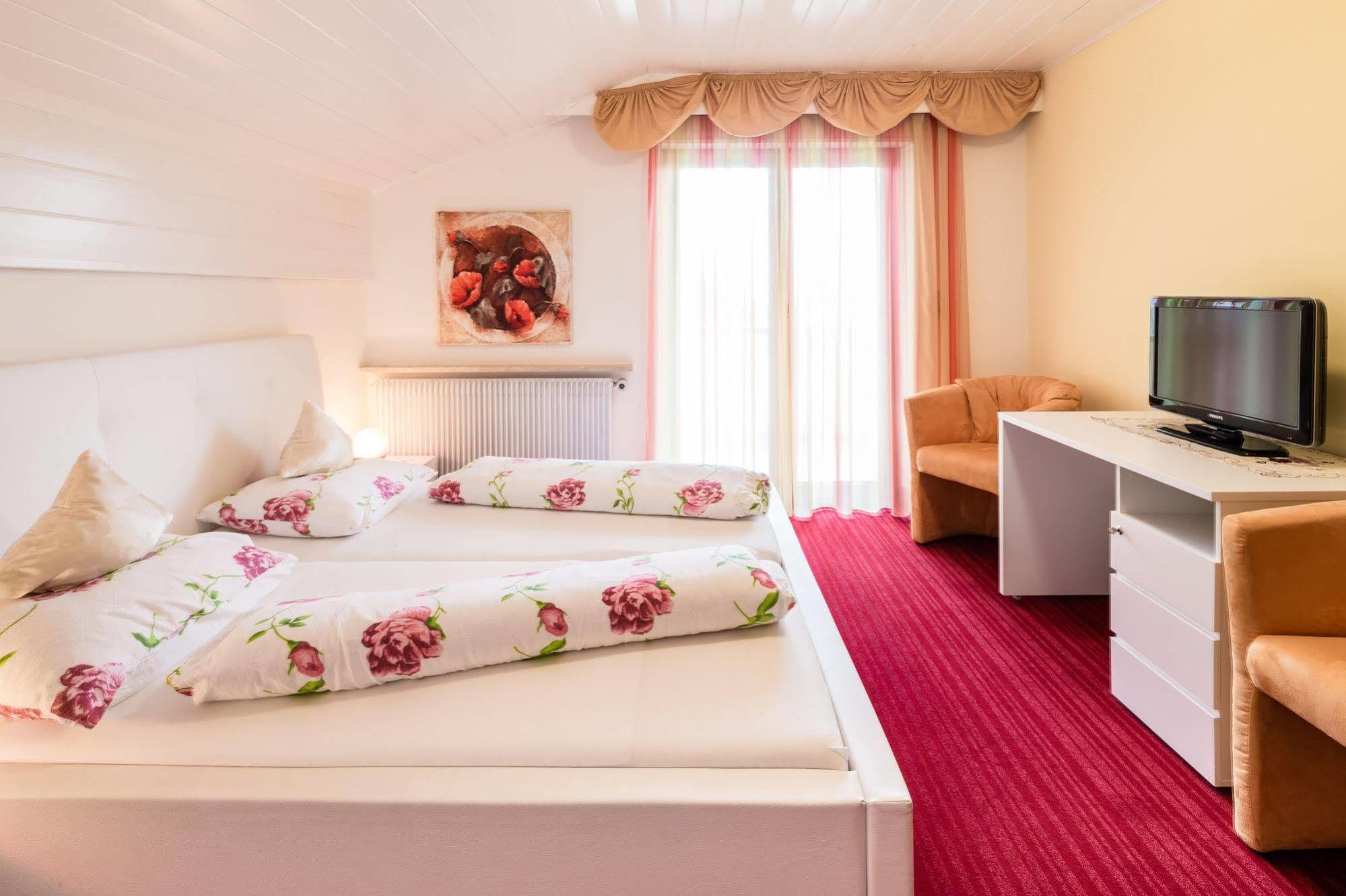 Hotel Gschwangut Lana Dış mekan fotoğraf